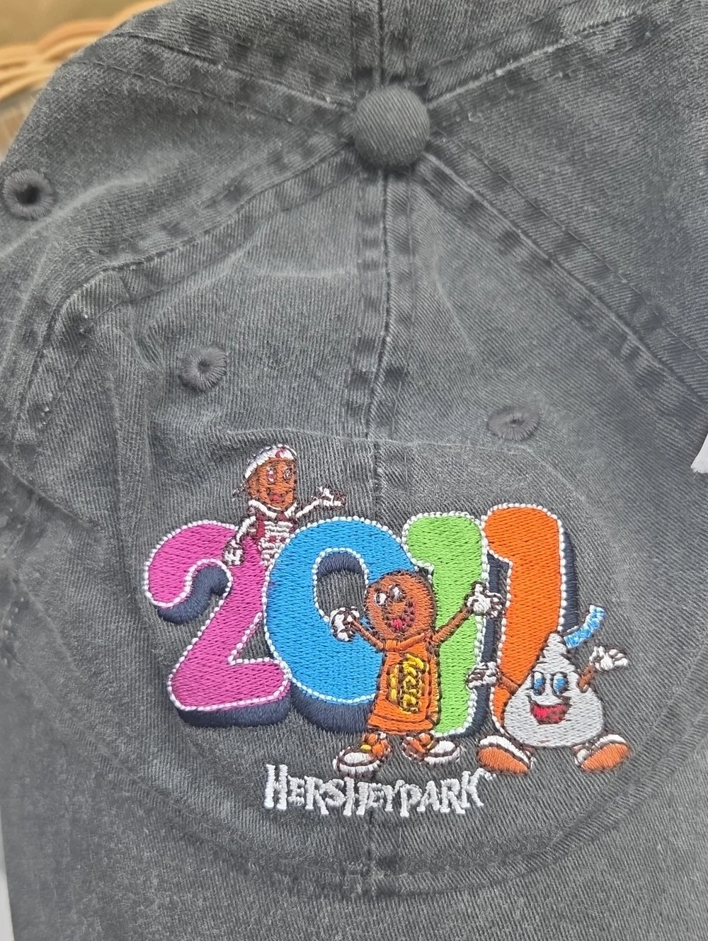 HersheyPark 2011 Black Embroidered  Character Baseball Hat Strapback NWT